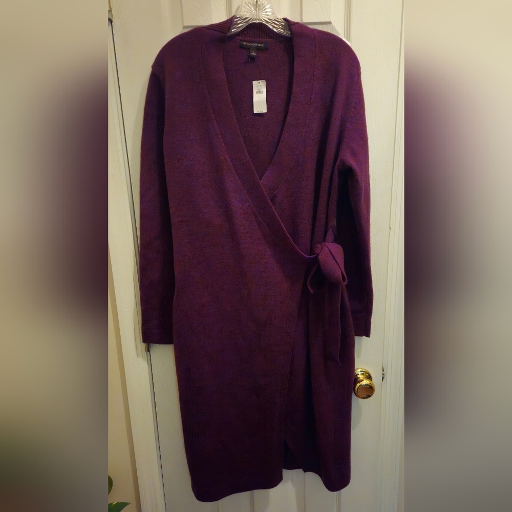 NWT- Banana Republic Plum/Purple Wrap Sweater Pullover V-Neck Dress - Size Large
